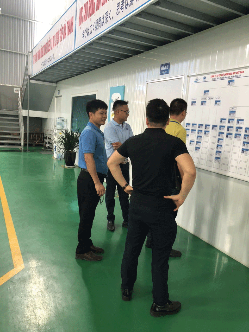 Khach Hitachi đánh giá nhà máy Khach Hitachi đánh giá nhà máy