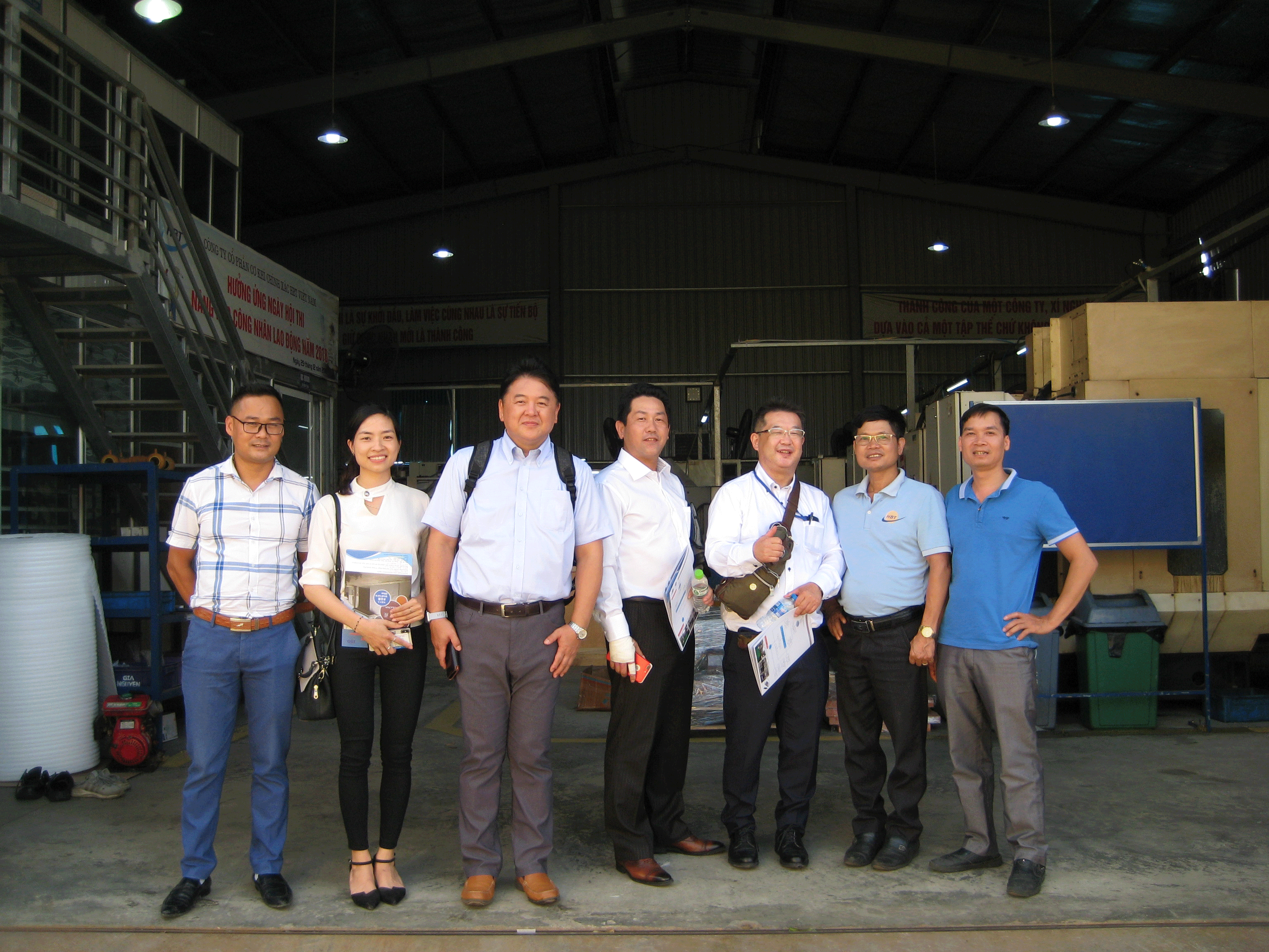 Doan khach nhạt tham nha may Hbt năm 2018 Doan khach nhạt tham nha may Hbt năm 2018